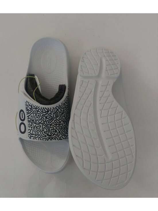 White Labyrinth OOFOS Ooahh Sport Flex Slide Mens Size 11 Womens 13 Sandals Shoe main image 5